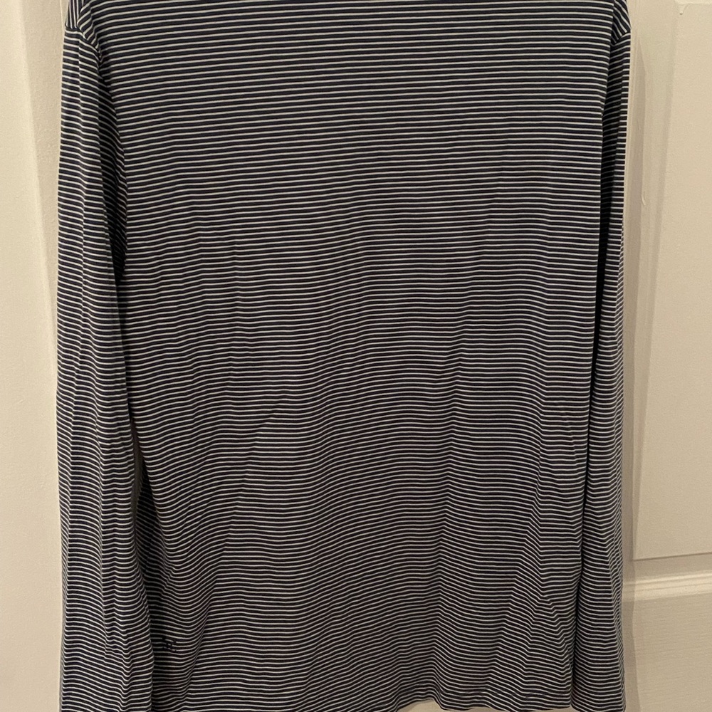 Lululemon athletic 5-year basic long sleeve